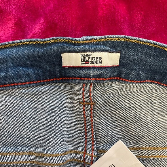 Tommy Hilfiger Ripped Jeans 👖 - Picture 6 of 7